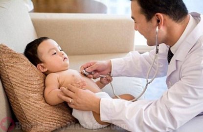 Cách chữa viêm da tiếp xúc ở trẻ sơ sinh an toàn