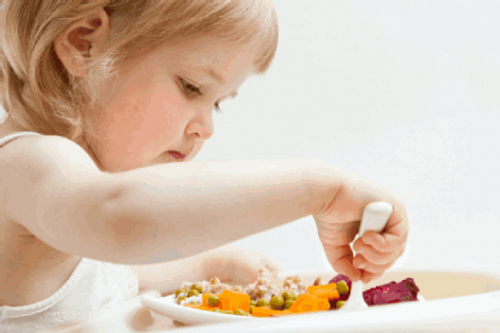 Trẻ bị dị ứng thức ăn phải làm sao và cách xử lý tốt nhất cần biết