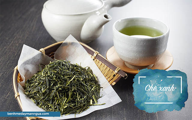 chè xanh giảm mẩn ngứa